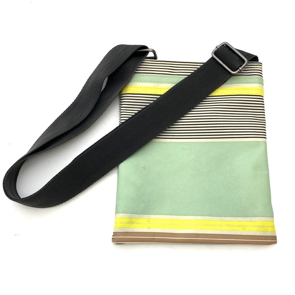 Dakine Women's Multi-Color Jive Crossbody Handbag - Picture 2 of 8